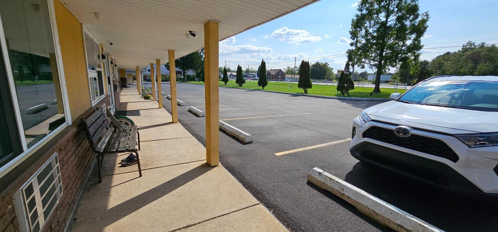 هازلتون Mount Laurel Motel المظهر الخارجي الصورة