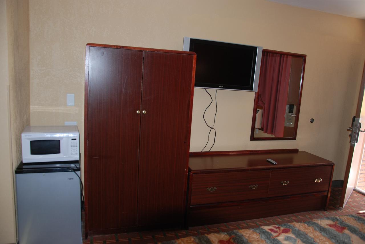 هازلتون Mount Laurel Motel المظهر الخارجي الصورة